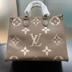 👛✨ Luxurious Wallets & Purses – Where Style Meets Sophistication! ✨👛